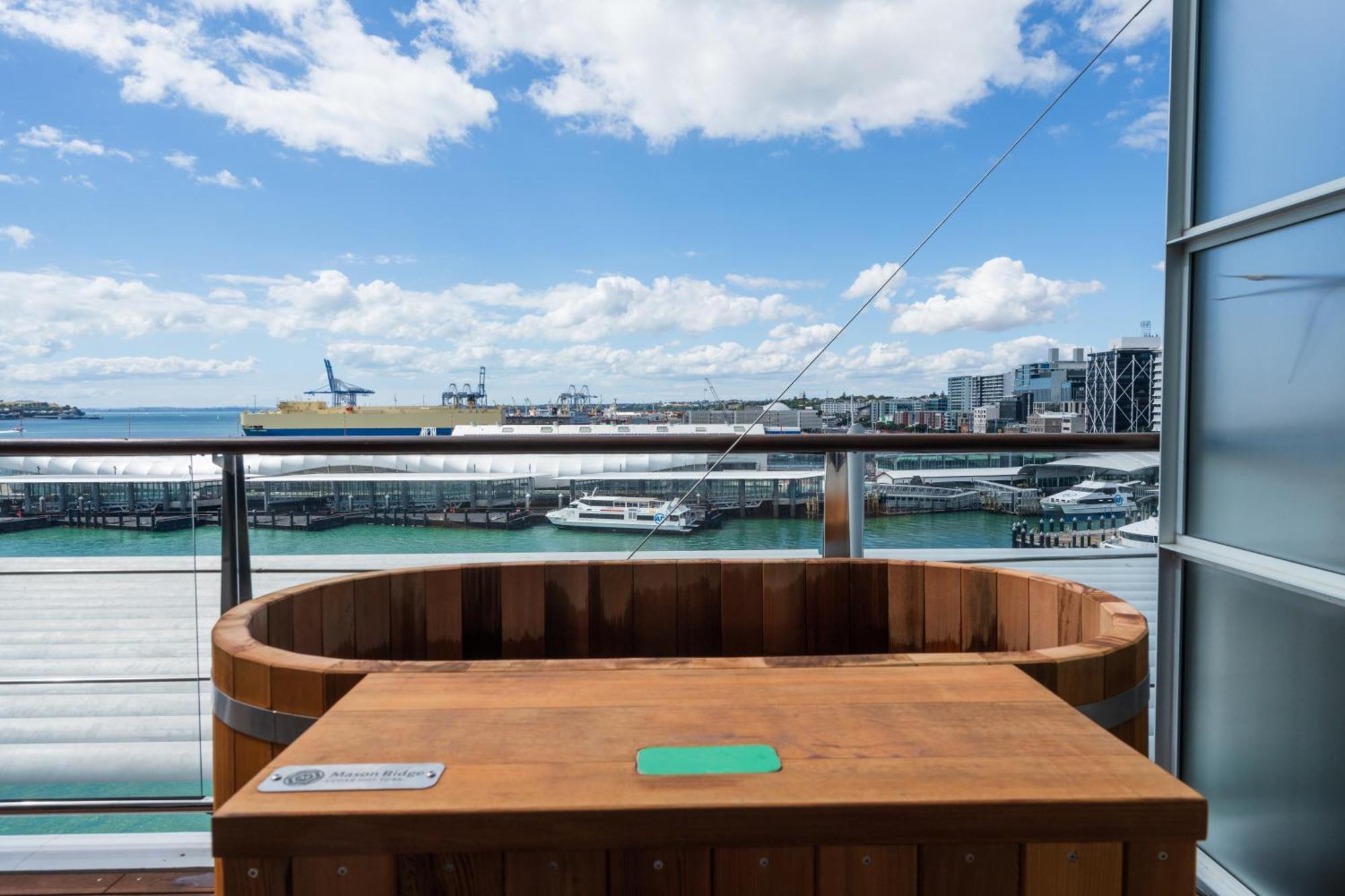 Penthouse Apartment With Stunning Harbour Views Auckland Exterior photo